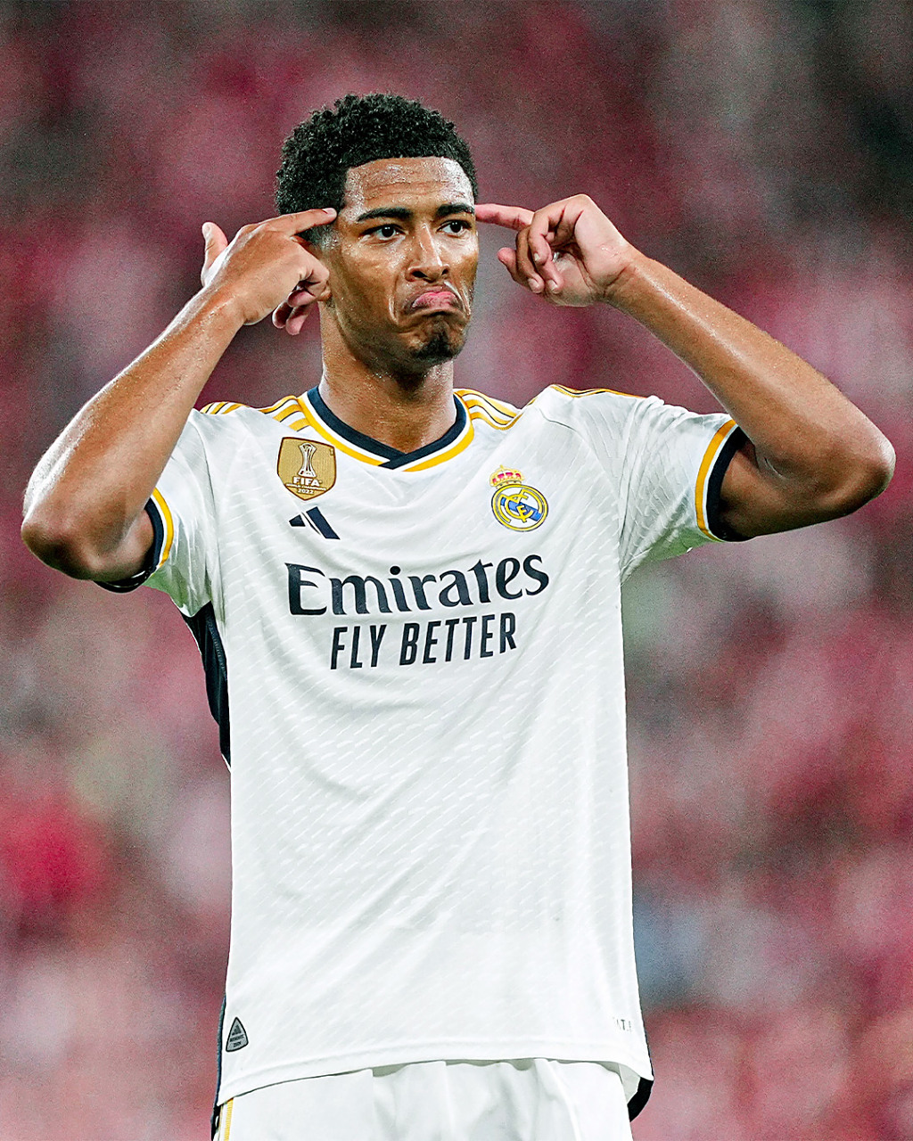 快船惨遭18分逆转！登卡空砍54分 近19战16败跌至西部倒数第二（快船遭18分大逆转！登卡轰54分仍无力回天 近19战16负跌至西部倒数第二）