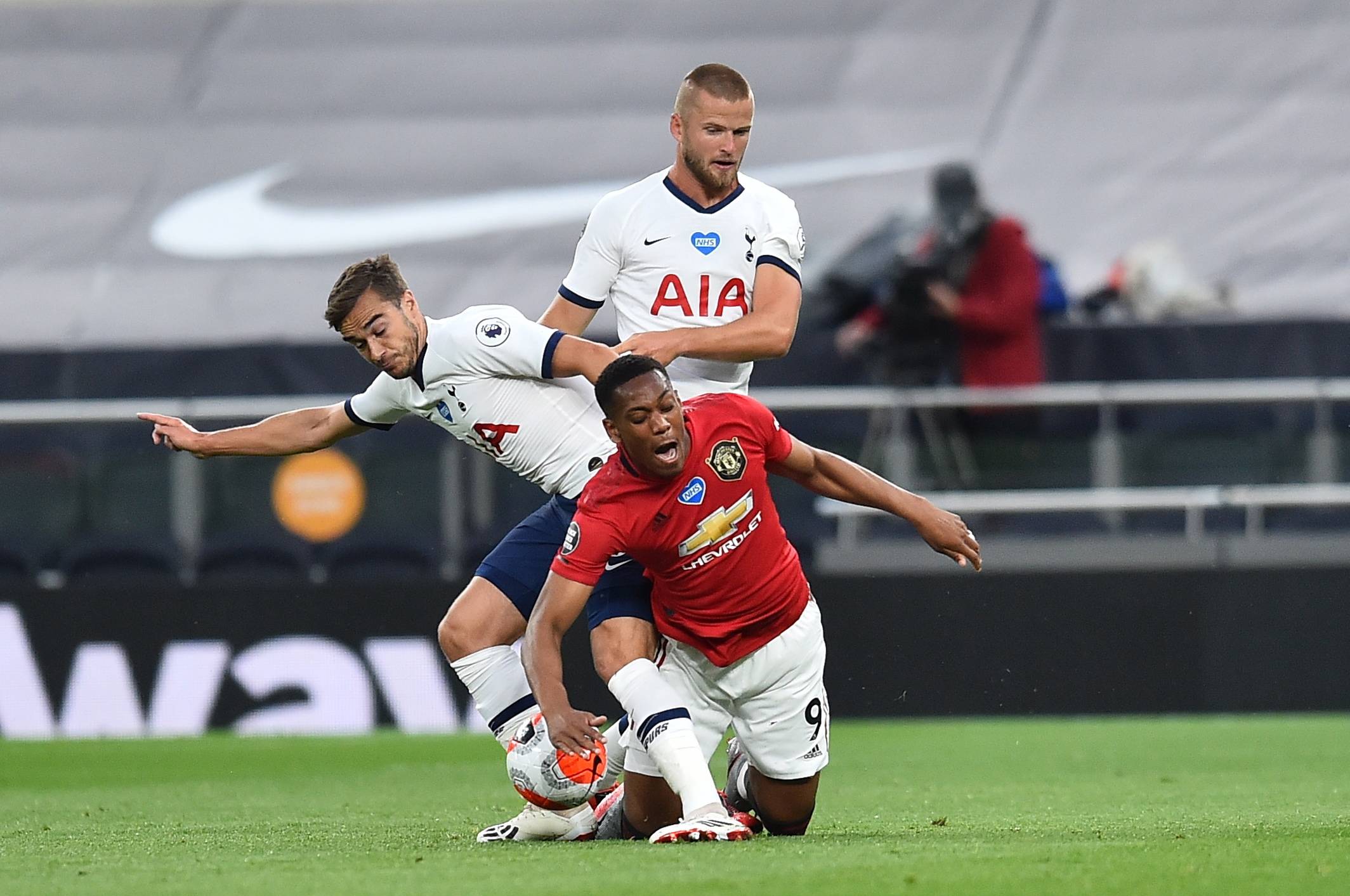 杜锋愣头青！杜润旺张文逸上场攻守全崩仍坚持用，真不打算弃用？