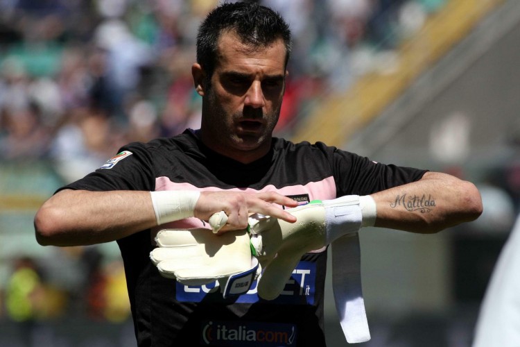 阿森纳在维拉终结不败纪录