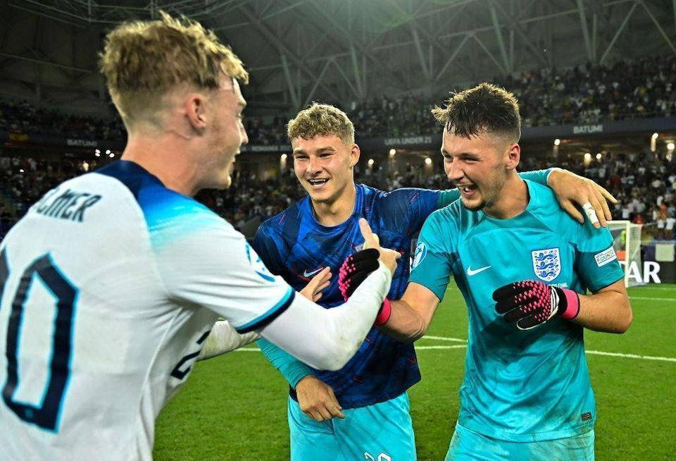 内姆布哈德过去两场砍43分23助仅1失误，史上首位新秀做到