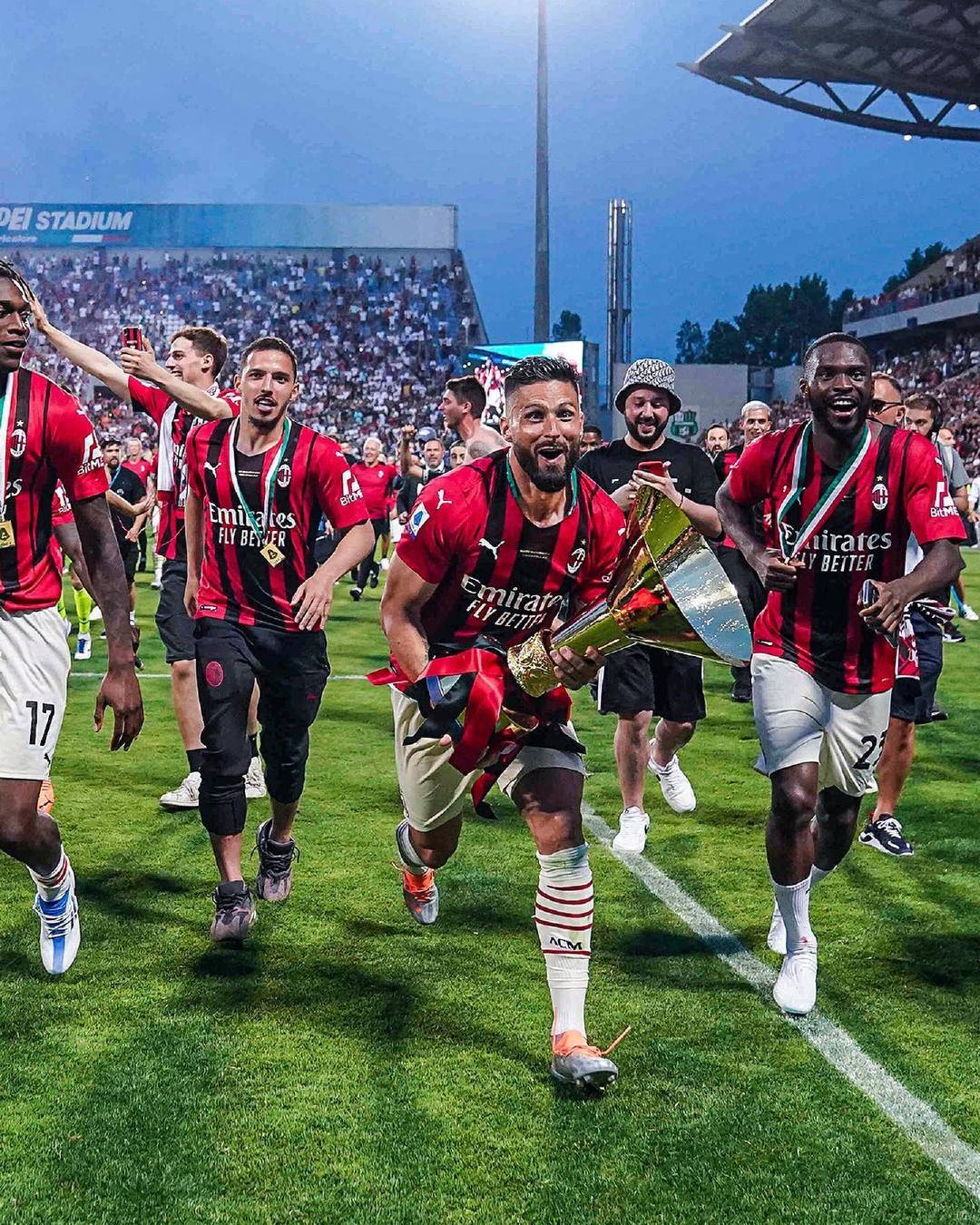 DO：圣徒拒绝埃弗顿对迪布林4000万报价，还价5000万+25%分成