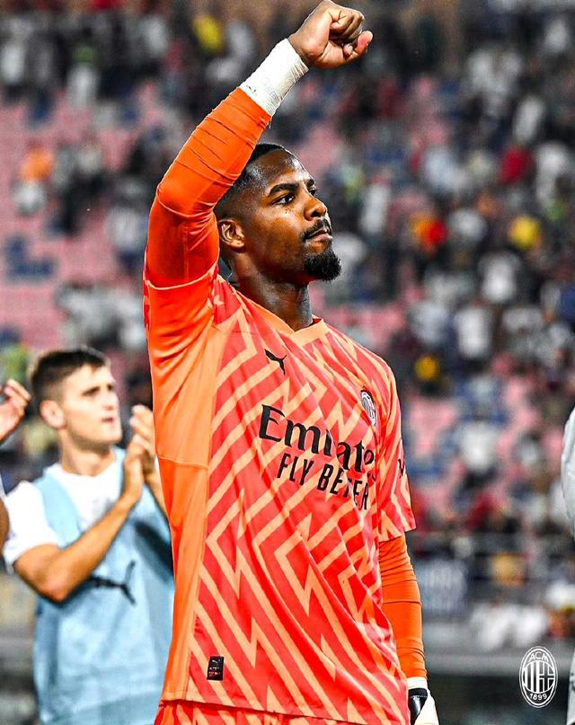 篮球勇士明星球员连续得分20+