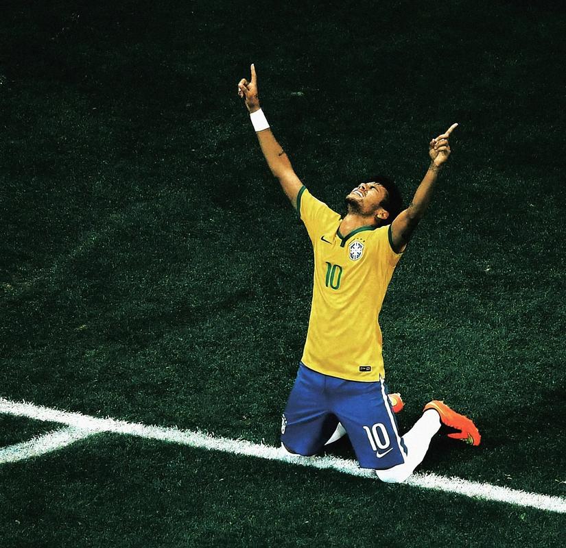 踢球者：凯恩当选踢球者年度人物，他已被视为德甲的重要代表（《踢球者》评选：凯恩荣膺年度人物，被誉为德甲重要代表）