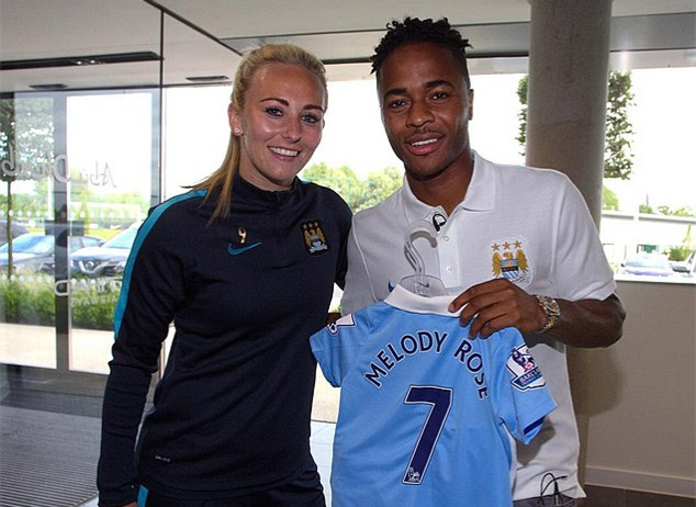 76人多点开花，半场狂轰11记三分得到69分